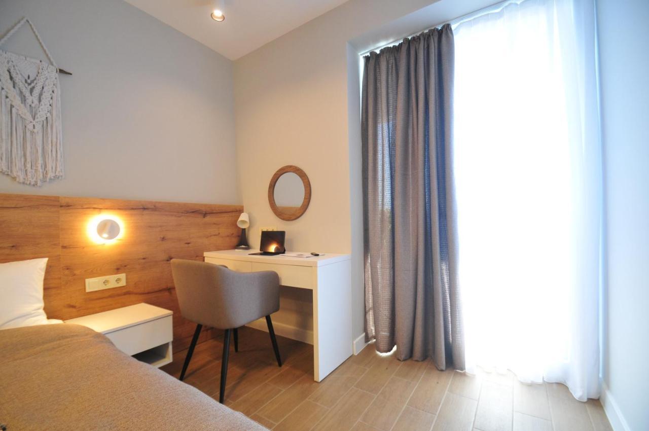 Sea View Apartment Near To The Dancing And Music Fountains Batoemi Buitenkant foto