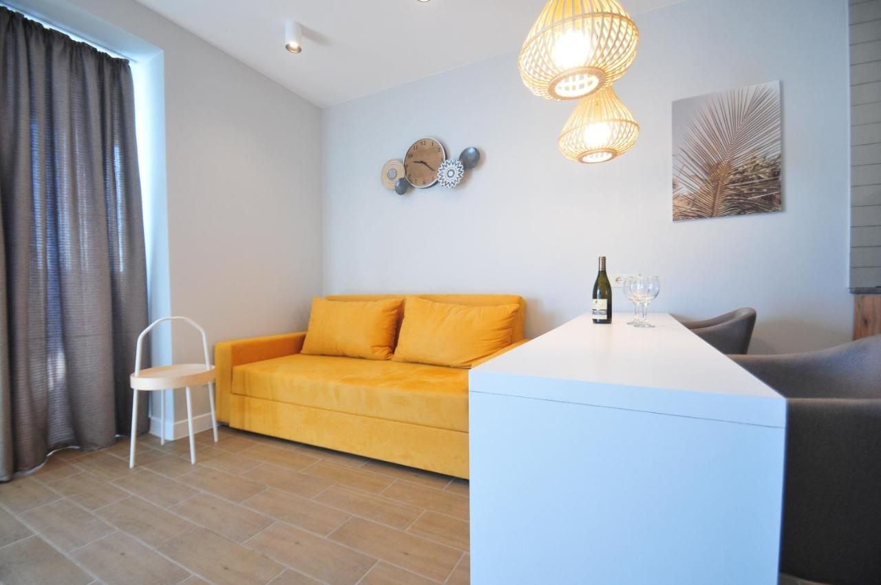 Sea View Apartment Near To The Dancing And Music Fountains Batoemi Buitenkant foto