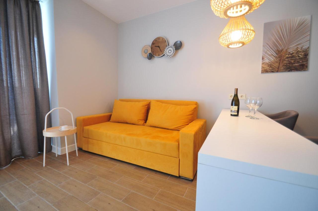 Sea View Apartment Near To The Dancing And Music Fountains Batoemi Buitenkant foto