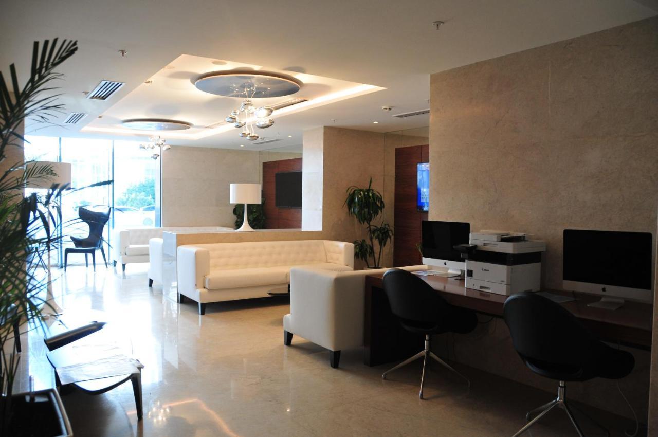Sea View Apartment Near To The Dancing And Music Fountains Batoemi Buitenkant foto